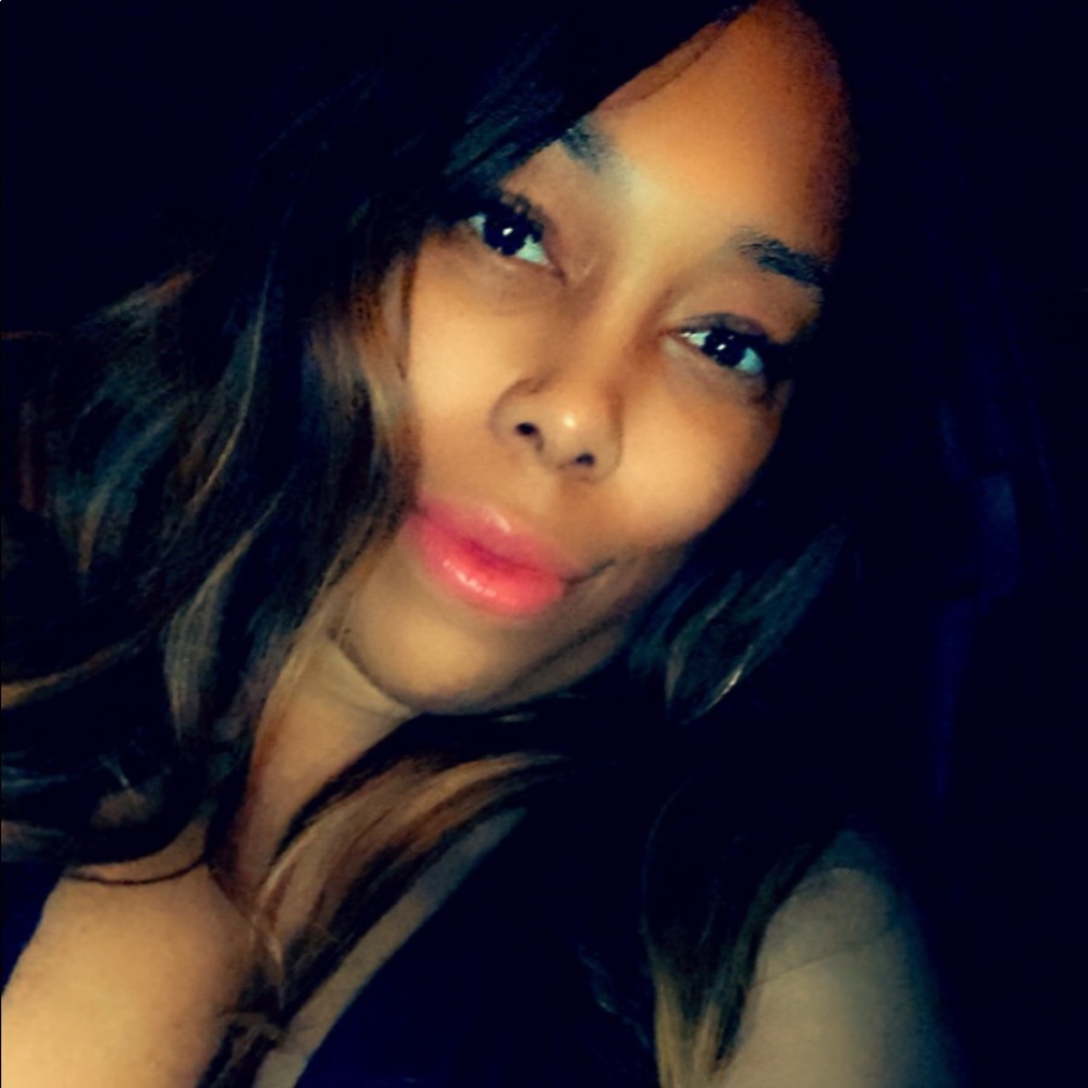 Meet your Posher, Gabrielle